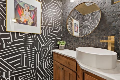 Tiny photo for 62968 Fresca Street, Bend, OR 97703 (MLS # 220224421)