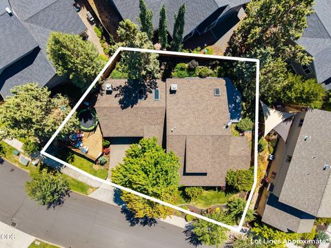 Tiny photo for 62968 Fresca Street, Bend, OR 97703 (MLS # 220224421)