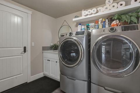 Tiny photo for 1041 E Timber Pine Drive, Sisters, OR 97759 (MLS # 220217840)