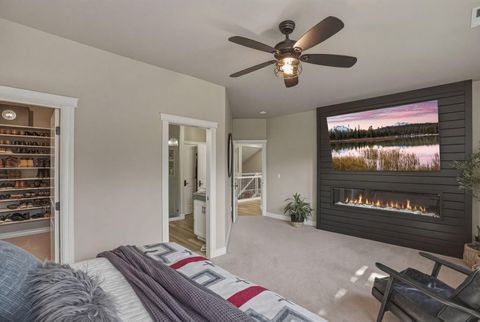 Tiny photo for 1041 E Timber Pine Drive, Sisters, OR 97759 (MLS # 220217840)