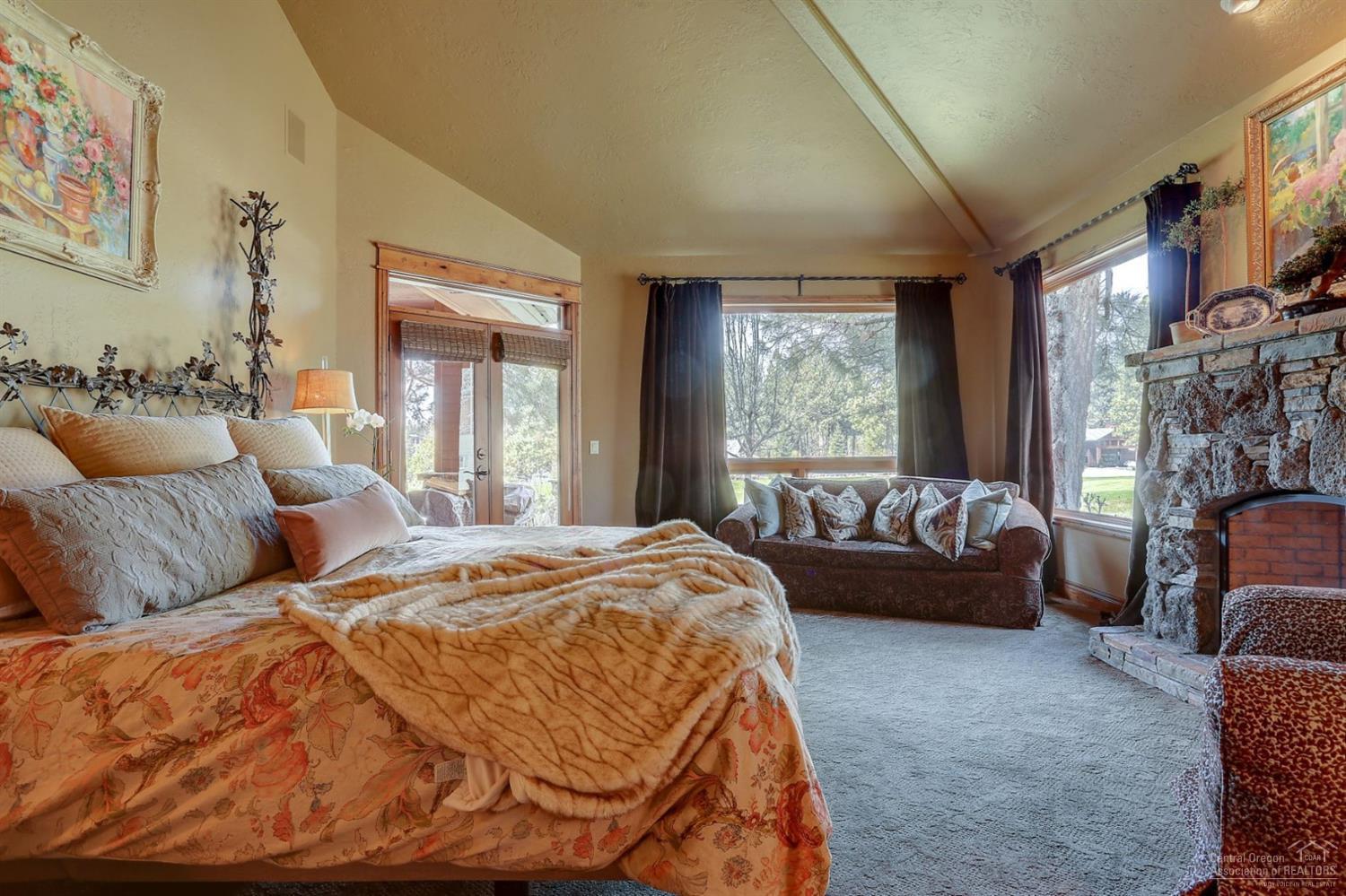 Broken Top - Residential