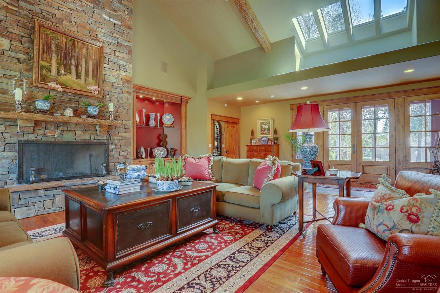 Broken Top - Residential