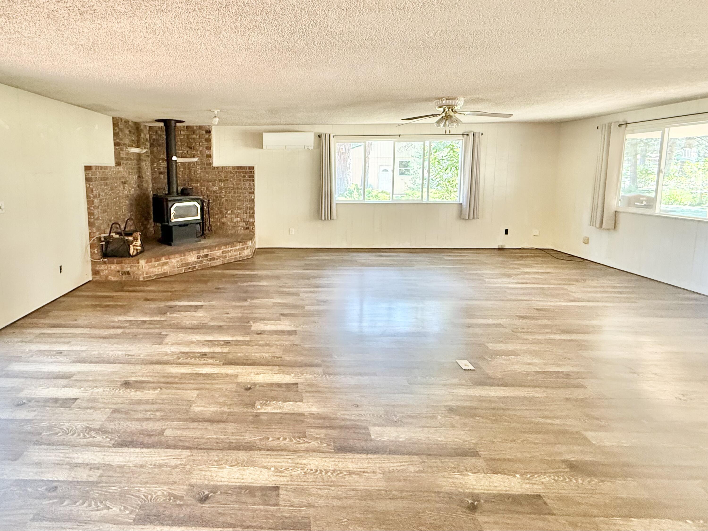 Irish Bend - Residential