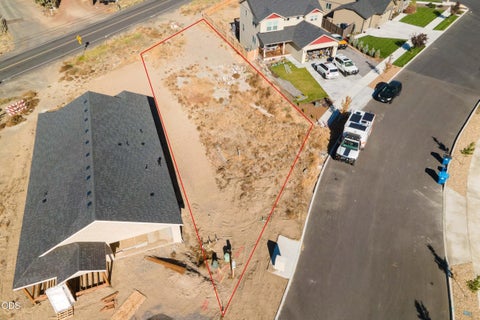 Tiny photo for 4615 SW Salmon Avenue, Redmond, OR 97756 (MLS # 220226591)