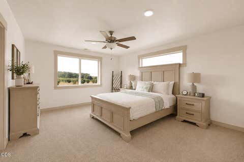 Tiny photo for 4615 SW Salmon Avenue, Redmond, OR 97756 (MLS # 220226591)