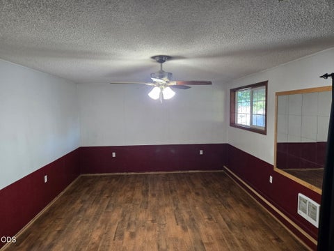Tiny photo for 5608 Bel Aire Drive, Klamath Falls, OR 97603 (MLS # 220226868)
