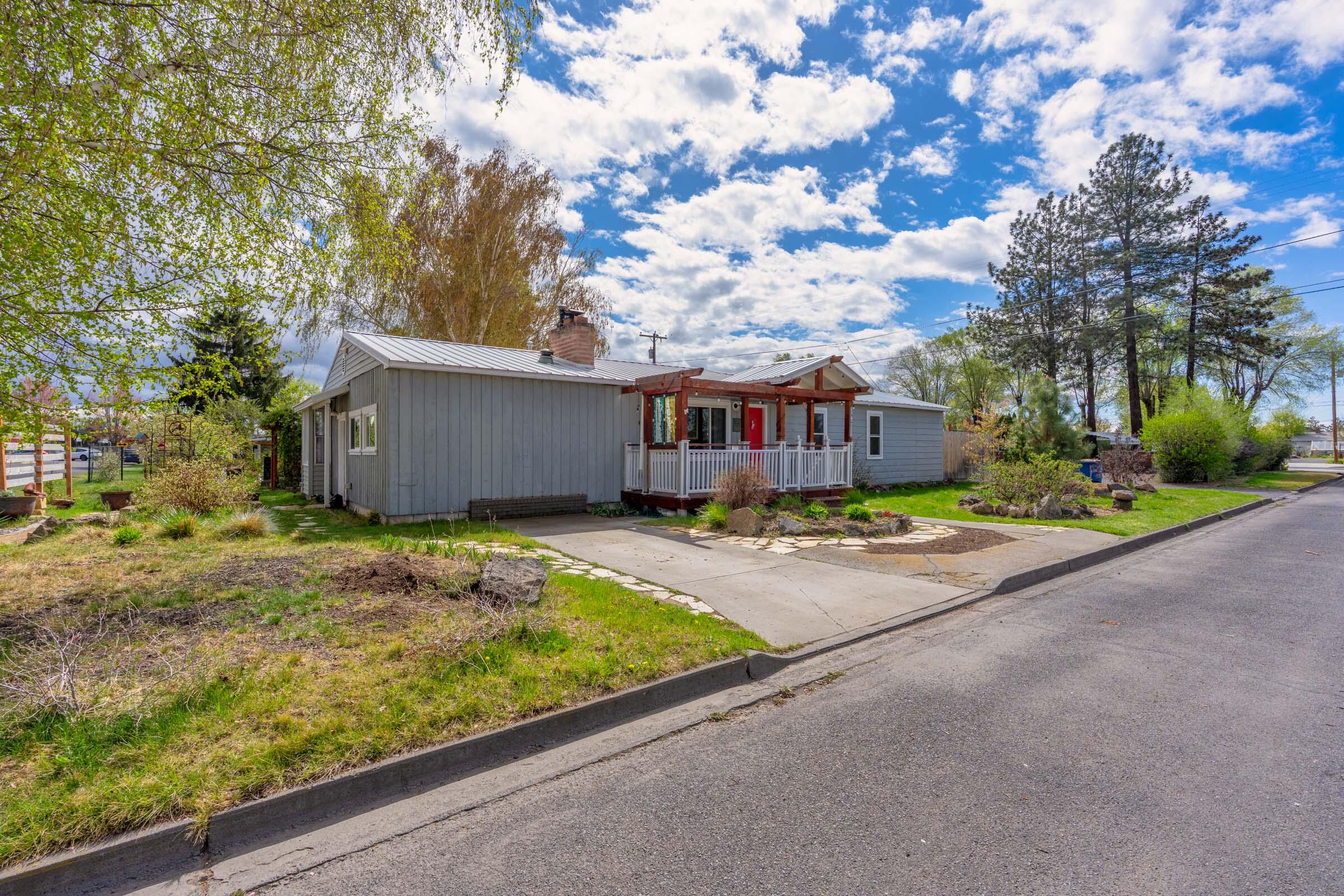 1410 SW Juniper Avenue