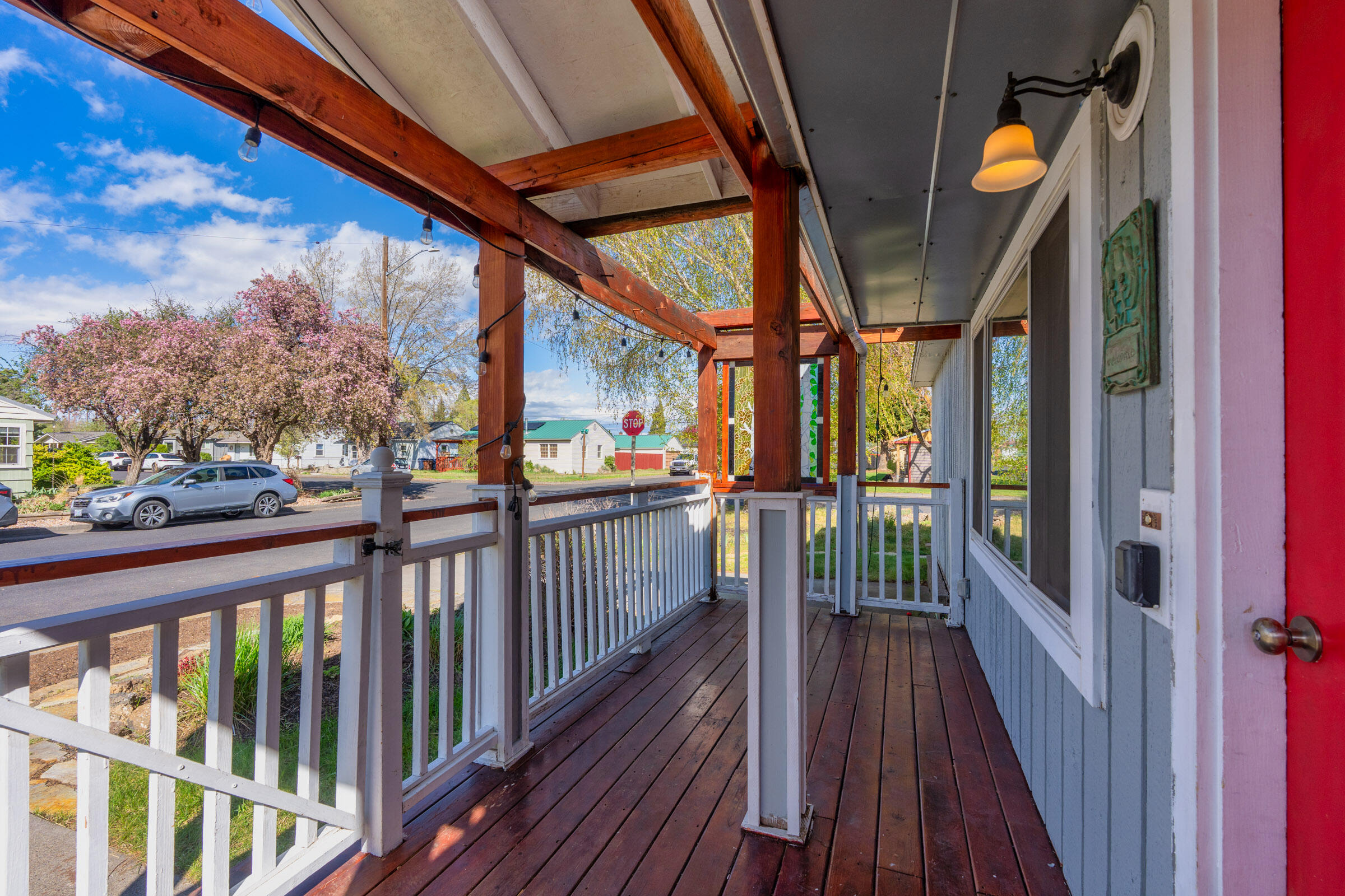 1410 SW Juniper Avenue