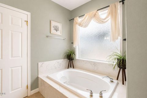 Tiny photo for 499 Ridgeway Avenue, Central Point, OR 97502 (MLS # 220224159)