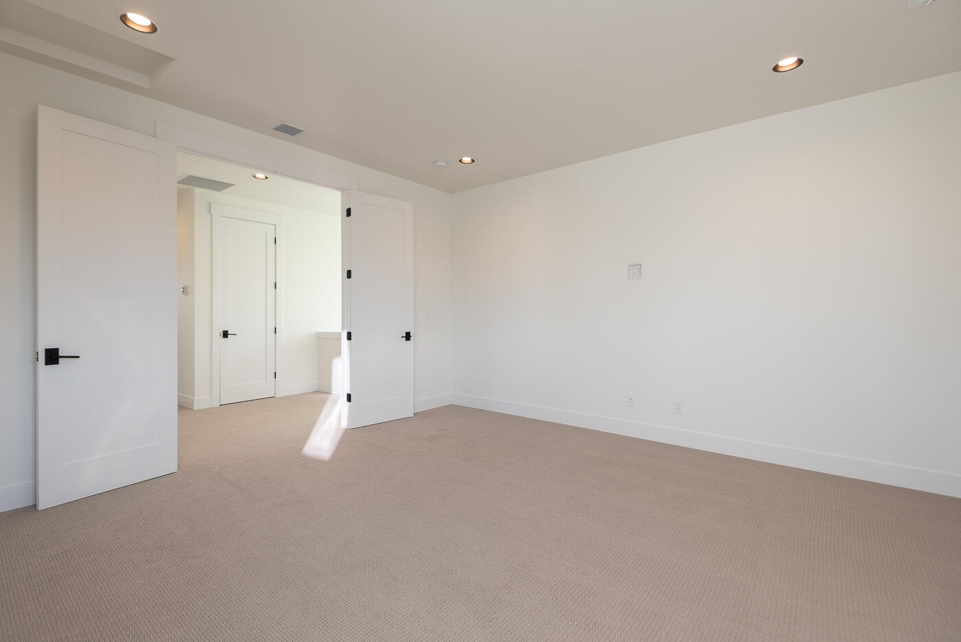 Discovery West Phase 4 - Residential