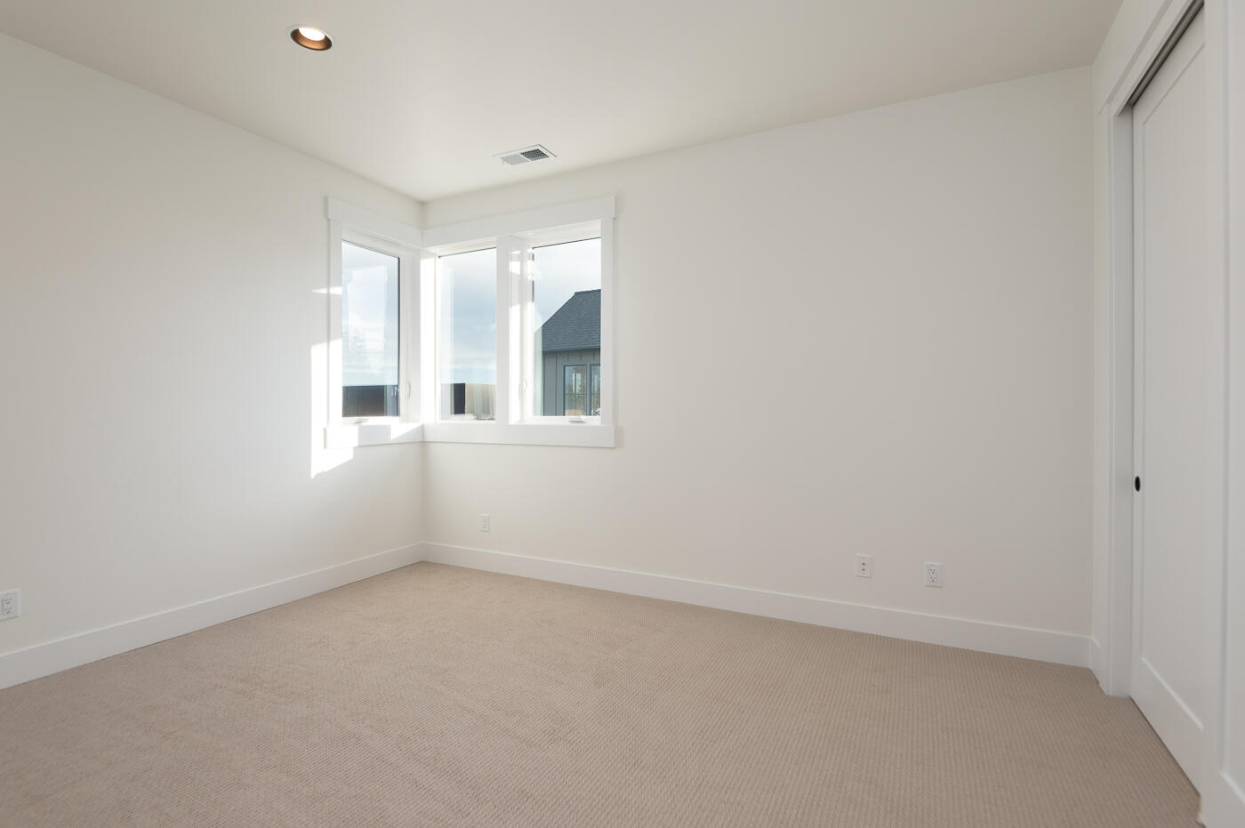 Discovery West Phase 4 - Residential