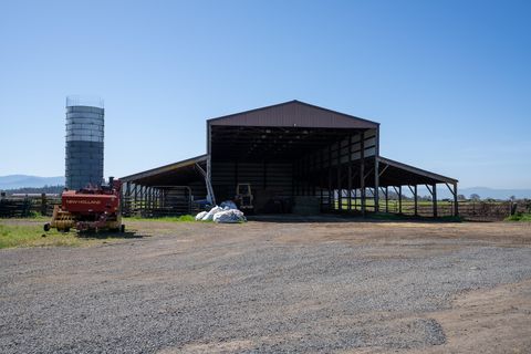 Tiny photo for 1881 Brophy Road, Eagle Point, OR 97524 (MLS # 220207898)