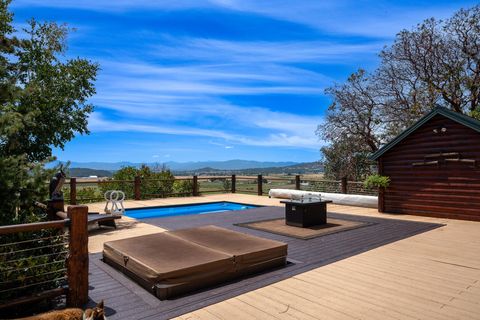 Tiny photo for 1881 Brophy Road, Eagle Point, OR 97524 (MLS # 220207898)