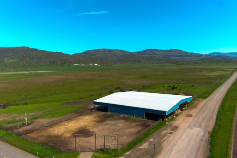 Tiny photo for 1881 Brophy Road, Eagle Point, OR 97524 (MLS # 220207898)