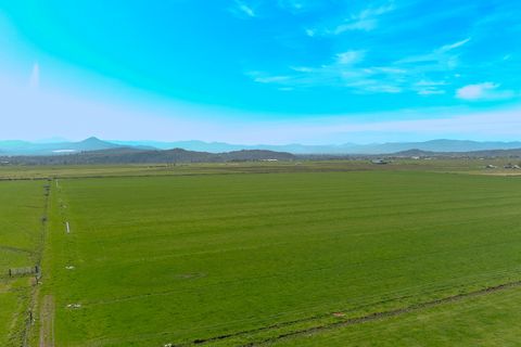 Tiny photo for 1881 Brophy Road, Eagle Point, OR 97524 (MLS # 220207898)