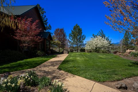 Tiny photo for 1881 Brophy Road, Eagle Point, OR 97524 (MLS # 220207898)