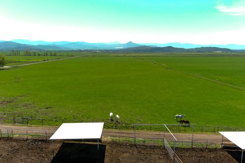 Tiny photo for 1881 Brophy Road, Eagle Point, OR 97524 (MLS # 220207898)