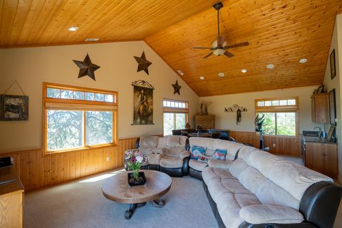 Tiny photo for 1881 Brophy Road, Eagle Point, OR 97524 (MLS # 220207898)