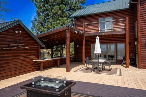 Tiny photo for 1881 Brophy Road, Eagle Point, OR 97524 (MLS # 220207898)