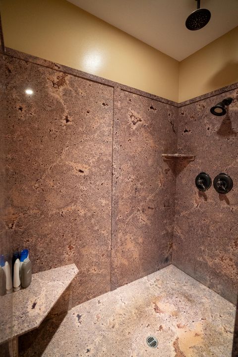 Tiny photo for 1881 Brophy Road, Eagle Point, OR 97524 (MLS # 220207898)