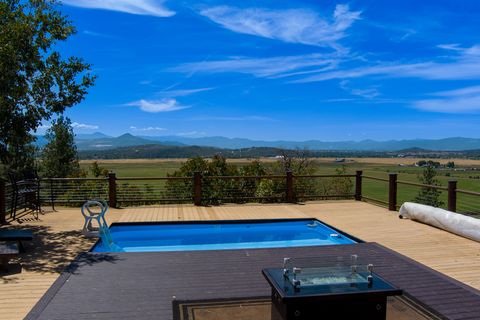 Tiny photo for 1881 Brophy Road, Eagle Point, OR 97524 (MLS # 220207898)