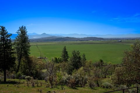 Tiny photo for 1881 Brophy Road, Eagle Point, OR 97524 (MLS # 220207898)