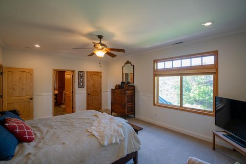 Tiny photo for 1881 Brophy Road, Eagle Point, OR 97524 (MLS # 220207898)
