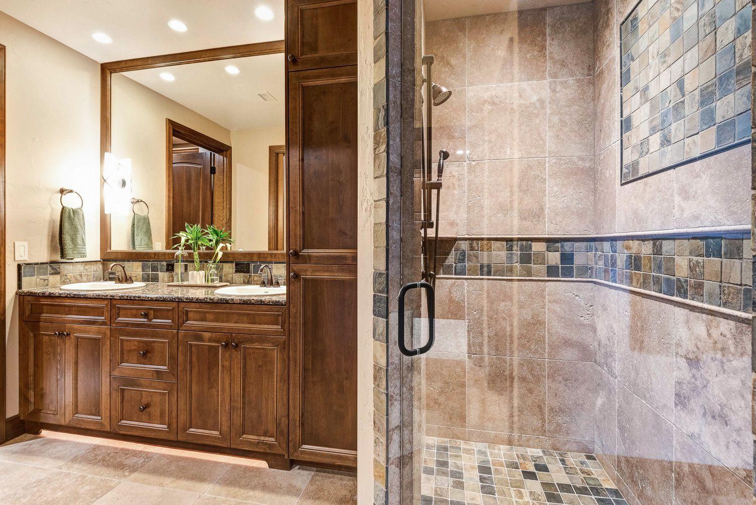 Plaza Condominiums - Residential