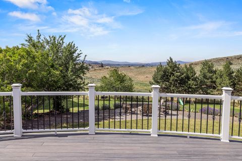 Tiny photo for 1710 Alisa Lane, Klamath Falls, OR 97601 (MLS # 220215724)