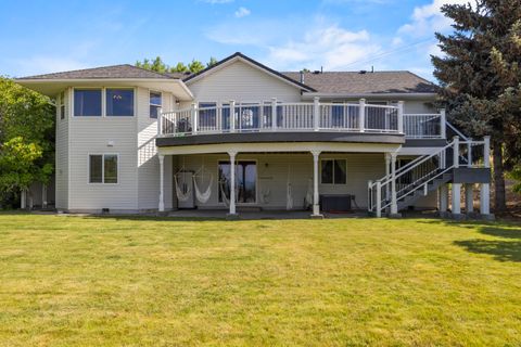 Tiny photo for 1710 Alisa Lane, Klamath Falls, OR 97601 (MLS # 220215724)