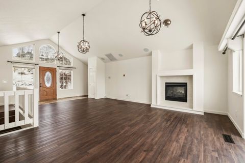 Tiny photo for 1710 Alisa Lane, Klamath Falls, OR 97601 (MLS # 220215724)