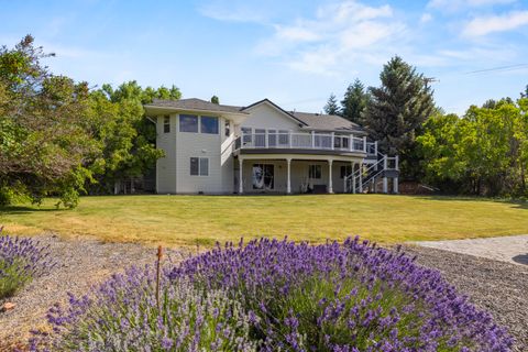 Tiny photo for 1710 Alisa Lane, Klamath Falls, OR 97601 (MLS # 220215724)