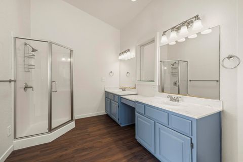 Tiny photo for 1710 Alisa Lane, Klamath Falls, OR 97601 (MLS # 220215724)