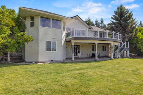 Tiny photo for 1710 Alisa Lane, Klamath Falls, OR 97601 (MLS # 220215724)