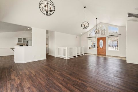 Tiny photo for 1710 Alisa Lane, Klamath Falls, OR 97601 (MLS # 220215724)