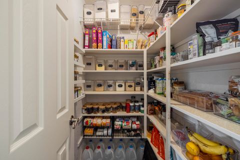 Tiny photo for 1710 Alisa Lane, Klamath Falls, OR 97601 (MLS # 220215724)