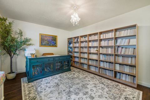 Tiny photo for 1710 Alisa Lane, Klamath Falls, OR 97601 (MLS # 220215724)