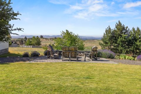 Tiny photo for 1710 Alisa Lane, Klamath Falls, OR 97601 (MLS # 220215724)
