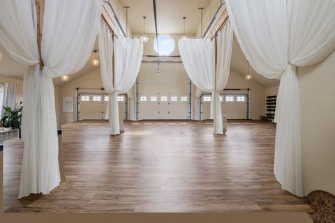 Tiny photo for 1710 Alisa Lane, Klamath Falls, OR 97601 (MLS # 220215724)