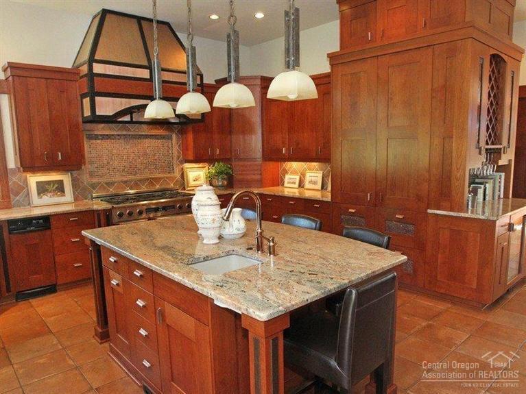 Broken Top - Residential