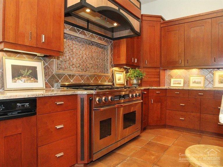 Broken Top - Residential