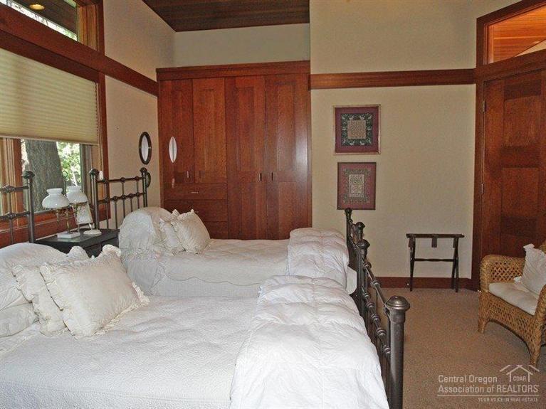 Broken Top - Residential