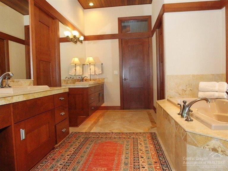 Broken Top - Residential