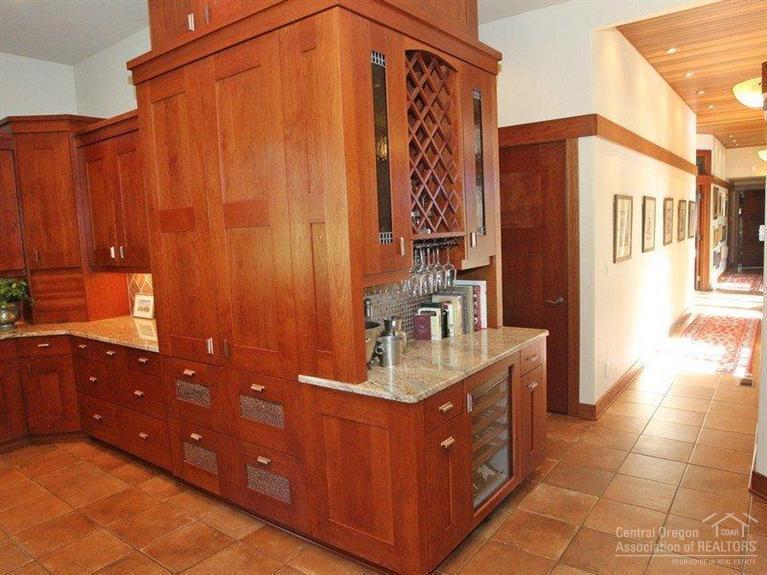 Broken Top - Residential