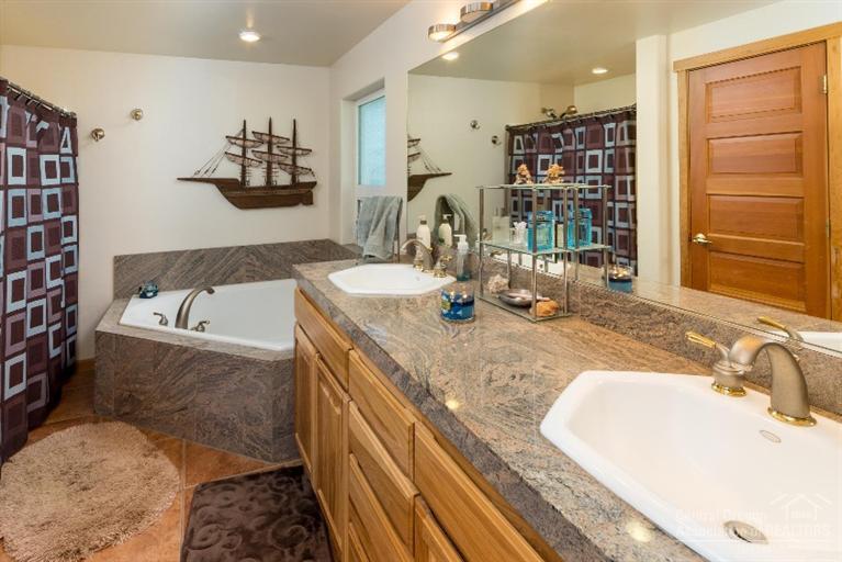 Lake Park Estate - Residential