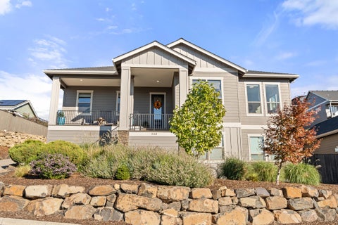 Tiny photo for 523 W La Strada Circle, Medford, OR 97504 (MLS # 220224240)