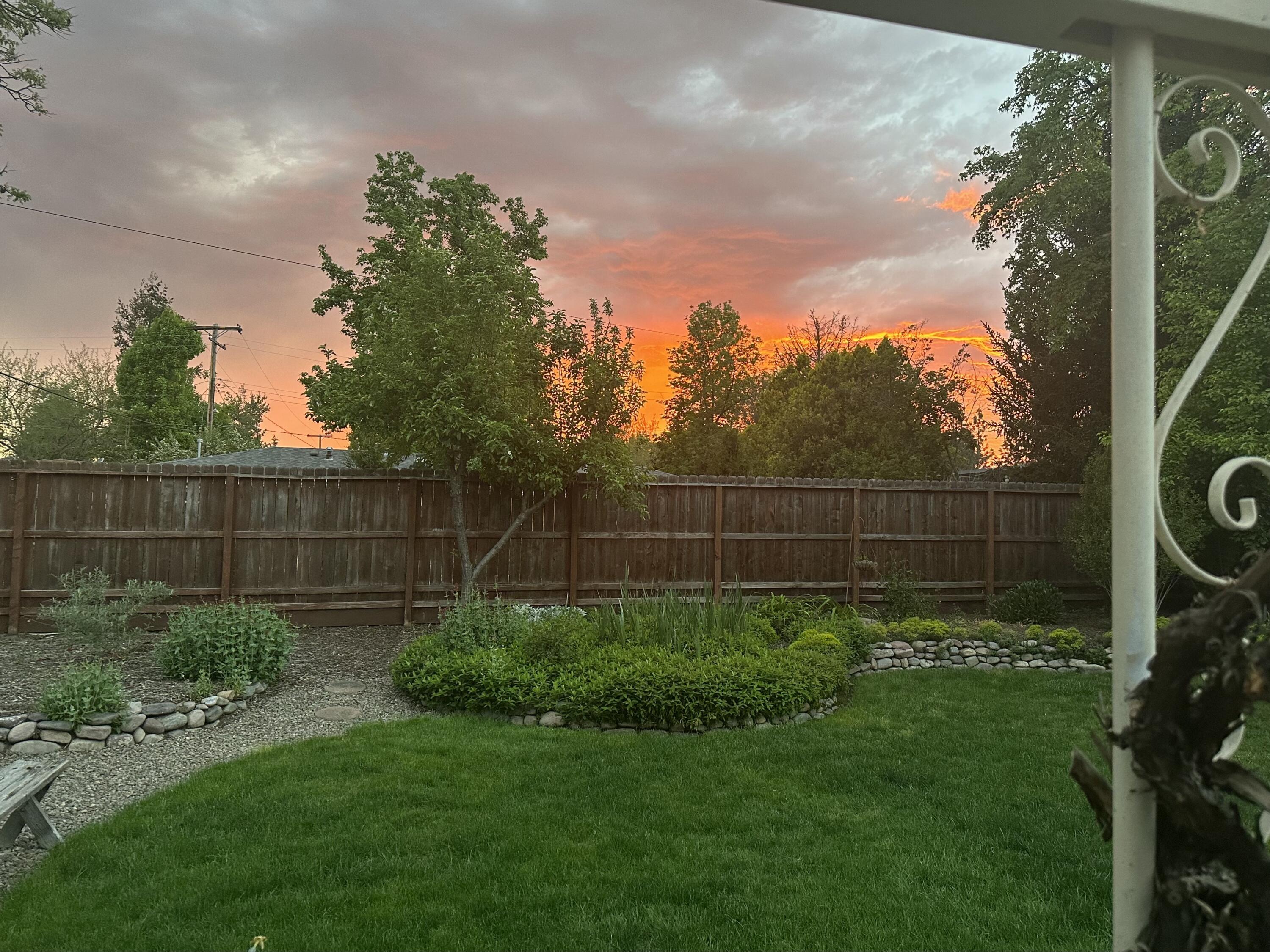 Country Club Manor - Residential