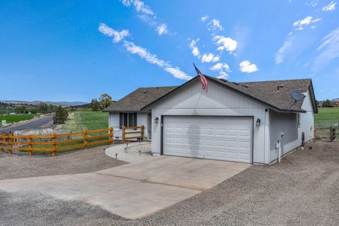 3276 NE Yellowpine Road Prineville OR 97754