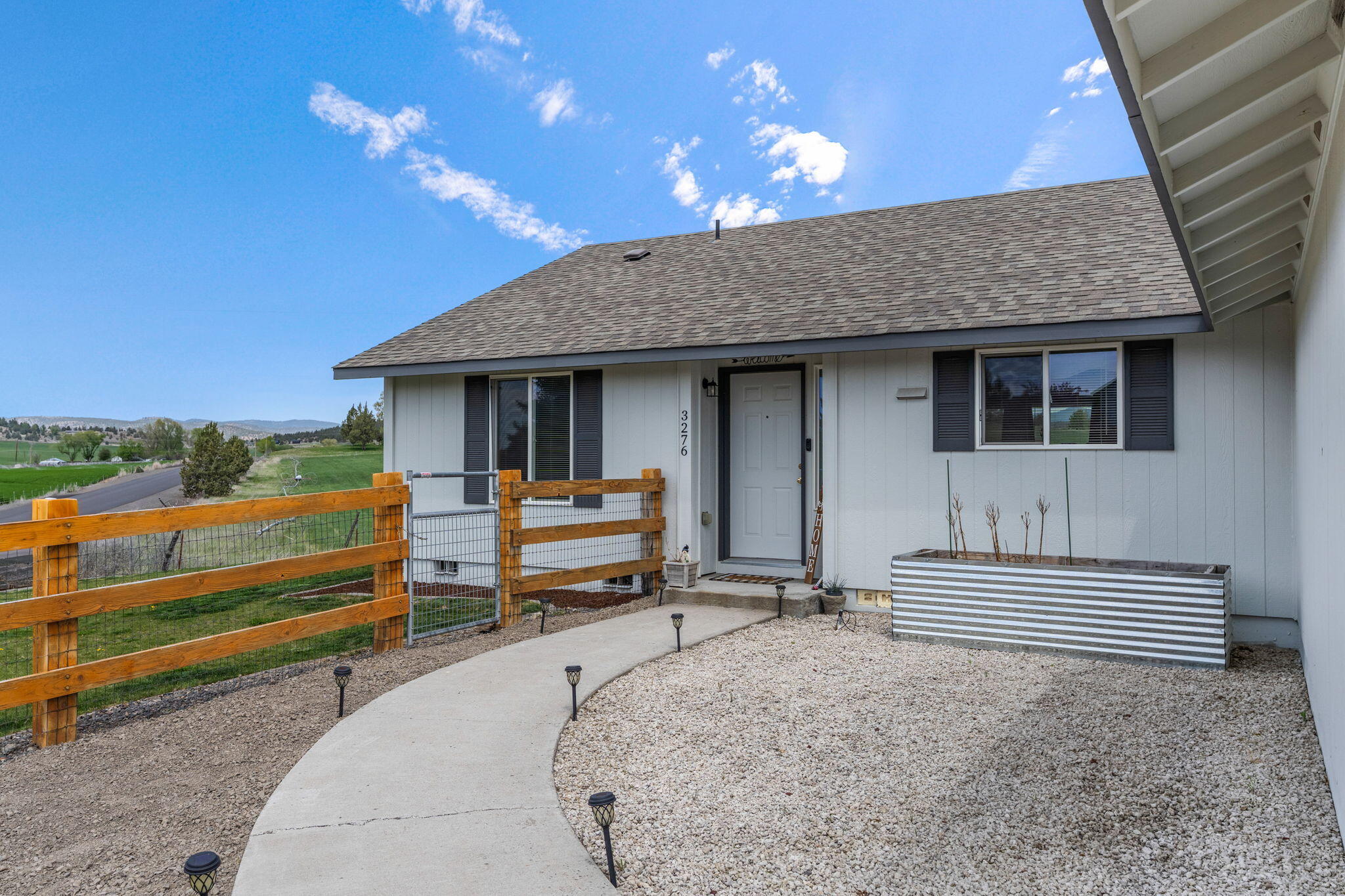 3276 NE Yellowpine Road