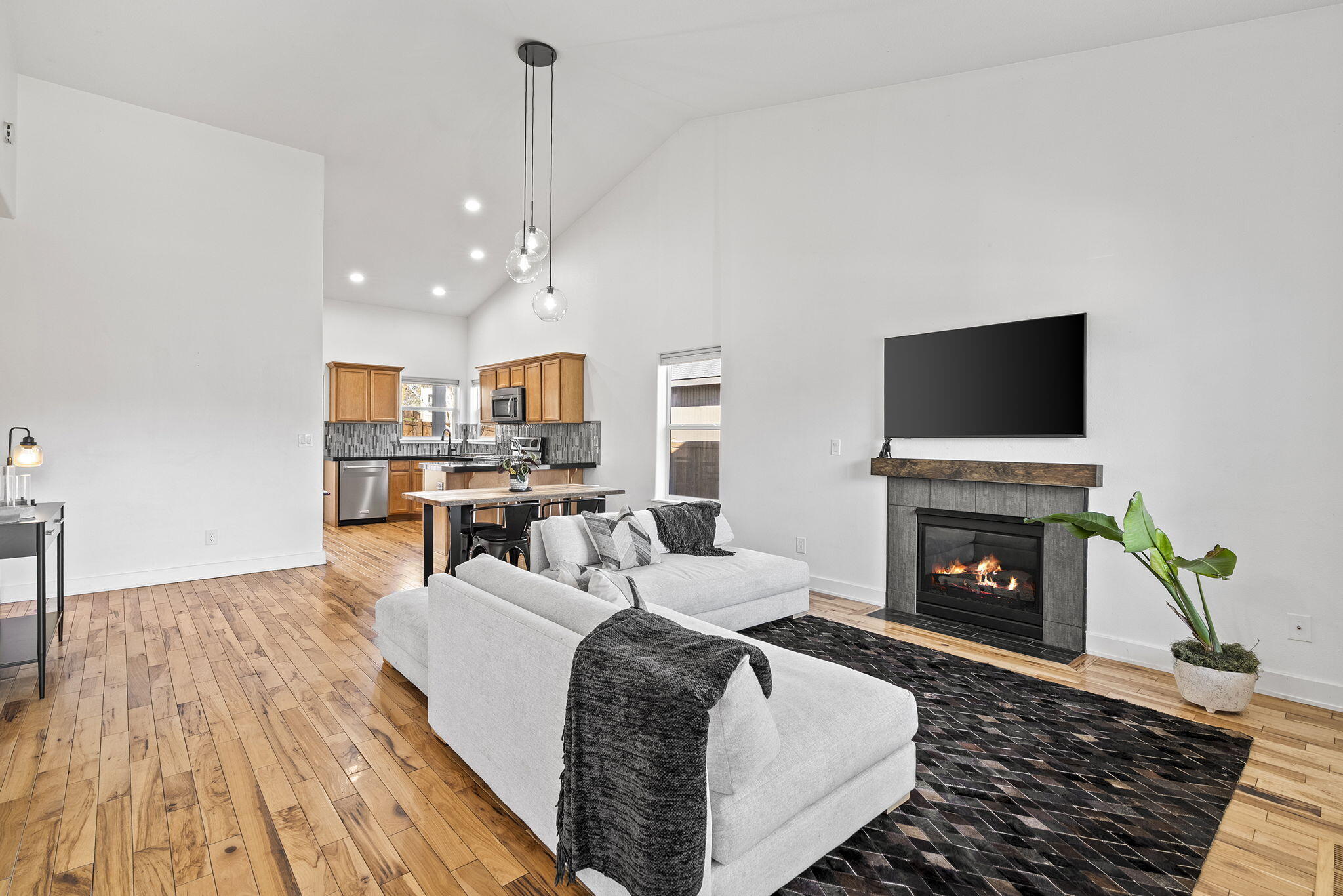 63713 Hunters Circle